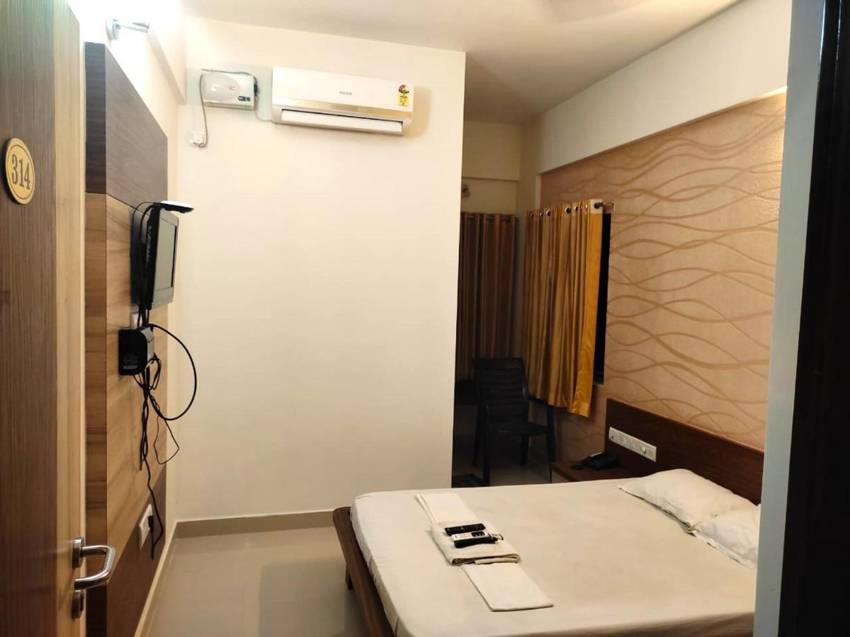 Hotel Radha Pangala Εξωτερικό φωτογραφία